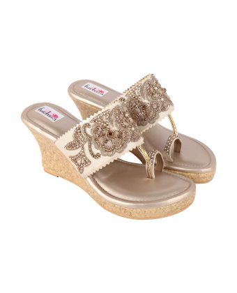 Cream Zardosi Flower Kolhapuri