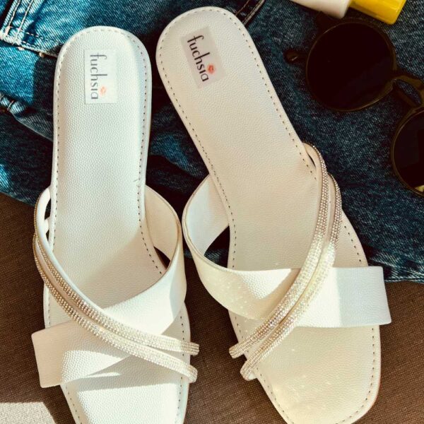 WHITE SUMMER SLIDERS